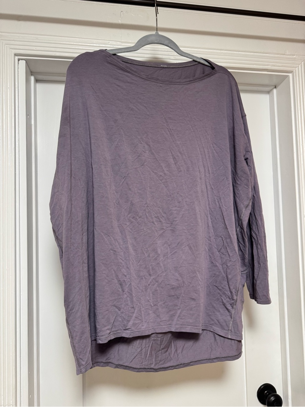 Set of 3 lululemon Back In Action shirts - Picture 8 of 14
